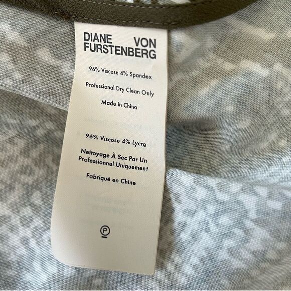 Diane von Furstenberg Kara Snake printed pencil skirt size 14 - Picture 6 of 13